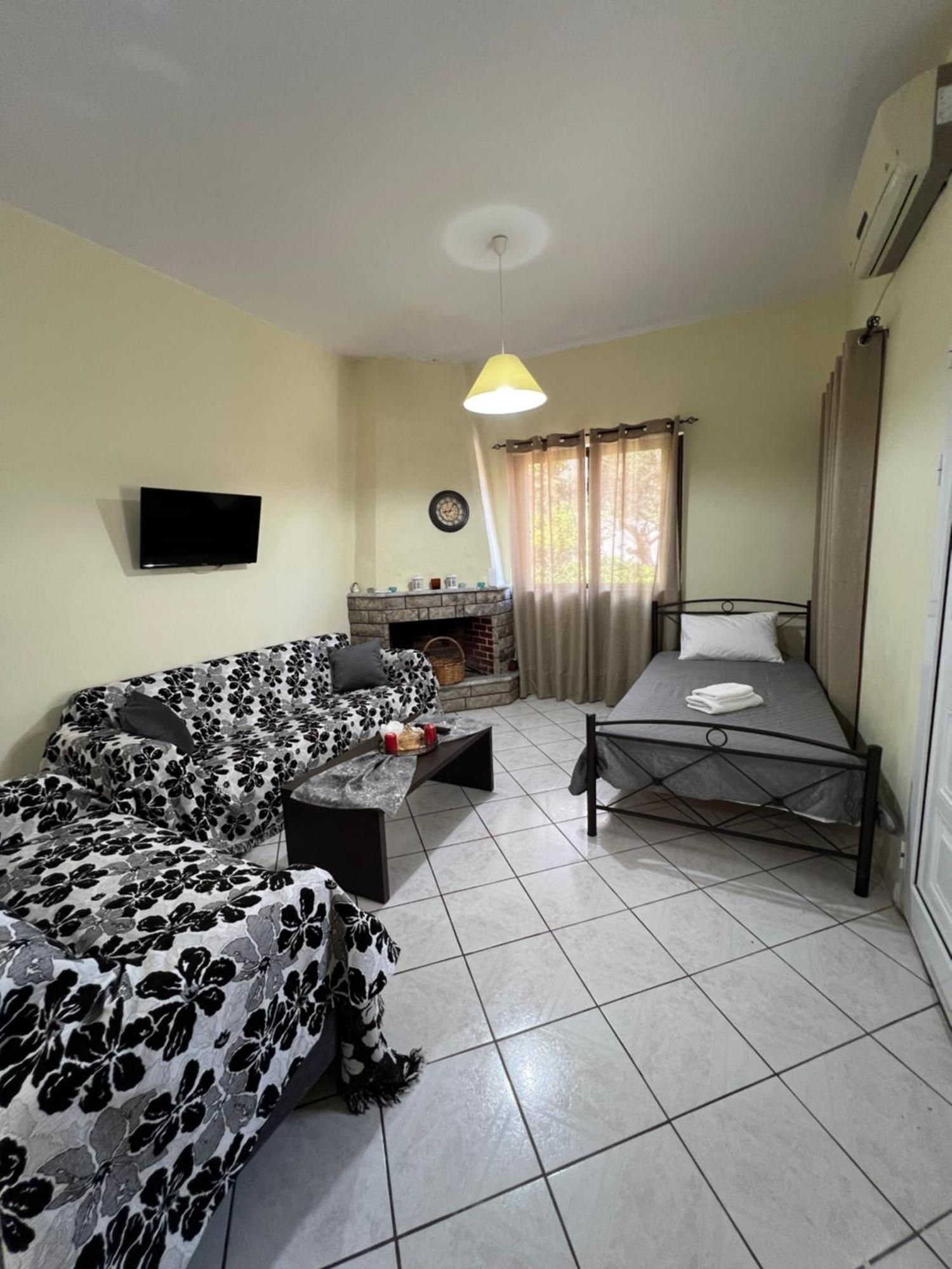 Village Apartment ماراثياس المظهر الخارجي الصورة